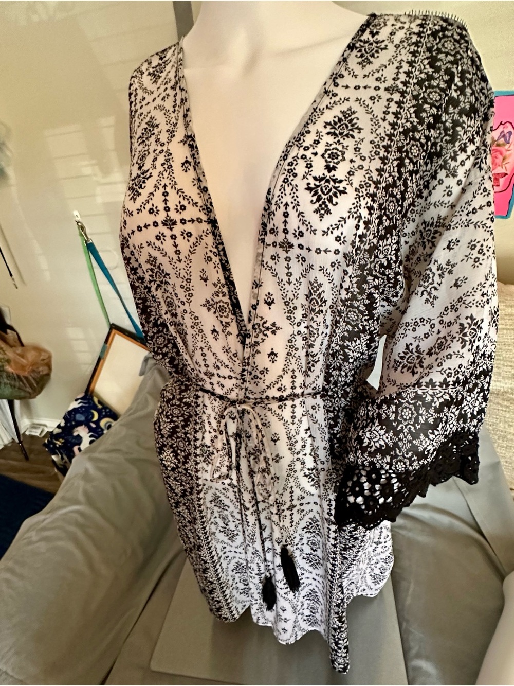 In Bloom women’s Bath Robe M Lacey, sexy, relaxing witchy Y2K